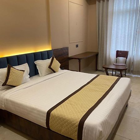 The Sarbati Palace Hotel Shāhpura Kültér fotó